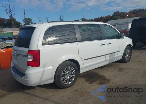 2015 Chrysler Town & Country Touring-L из США, поврежденный, VIN 2C4RC1CG1FR522549
